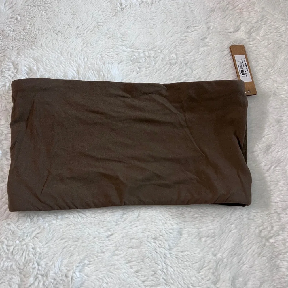 SKIMS‎ Fits Everybody Bandeau Bra Oxide Brown Strapless Tube Top XXS BR-BND-2026